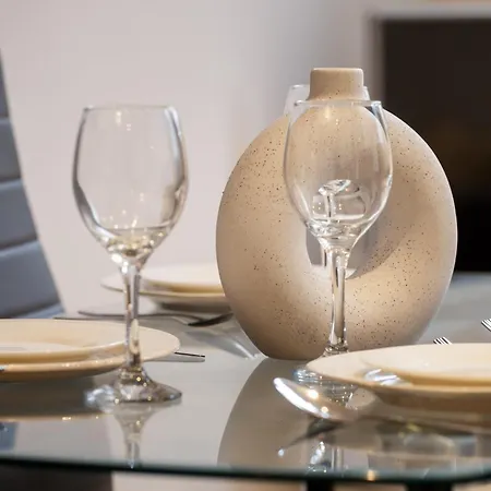 1 Bedroom - Centre Apartment, Apartament