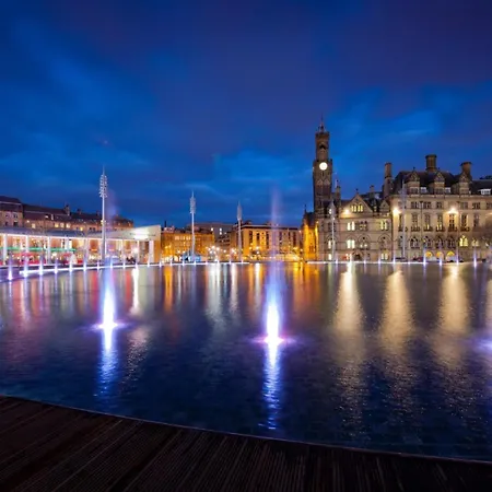 1 Bedroom - Centre Apartment, *