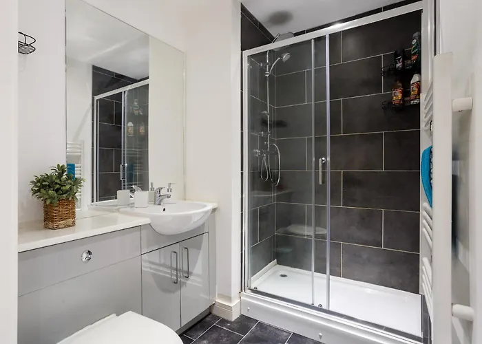 1 Bedroom - Centre Apartment, Apartment *