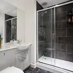 1 Bedroom - Centre Apartment, Appartement *